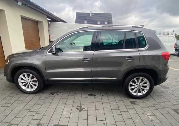 Volkswagen Tiguan cena 45900 przebieg: 152317, rok produkcji 2011 z Chełmno małe 497